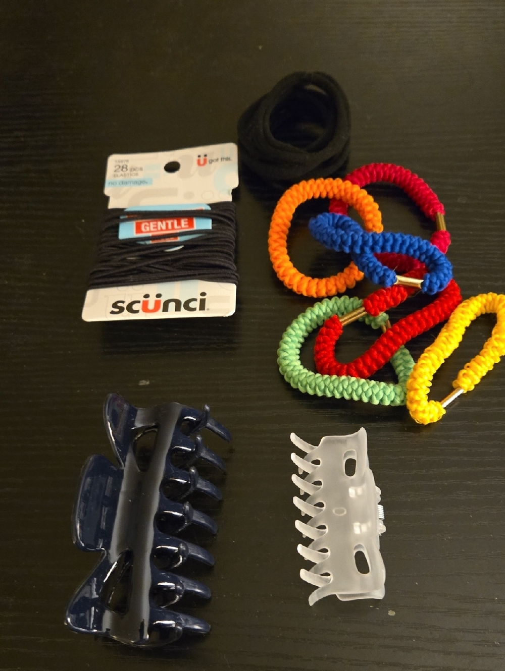 scünci Hair Accessories Set with Black, Red, Orange, Yellow, Green, Blue